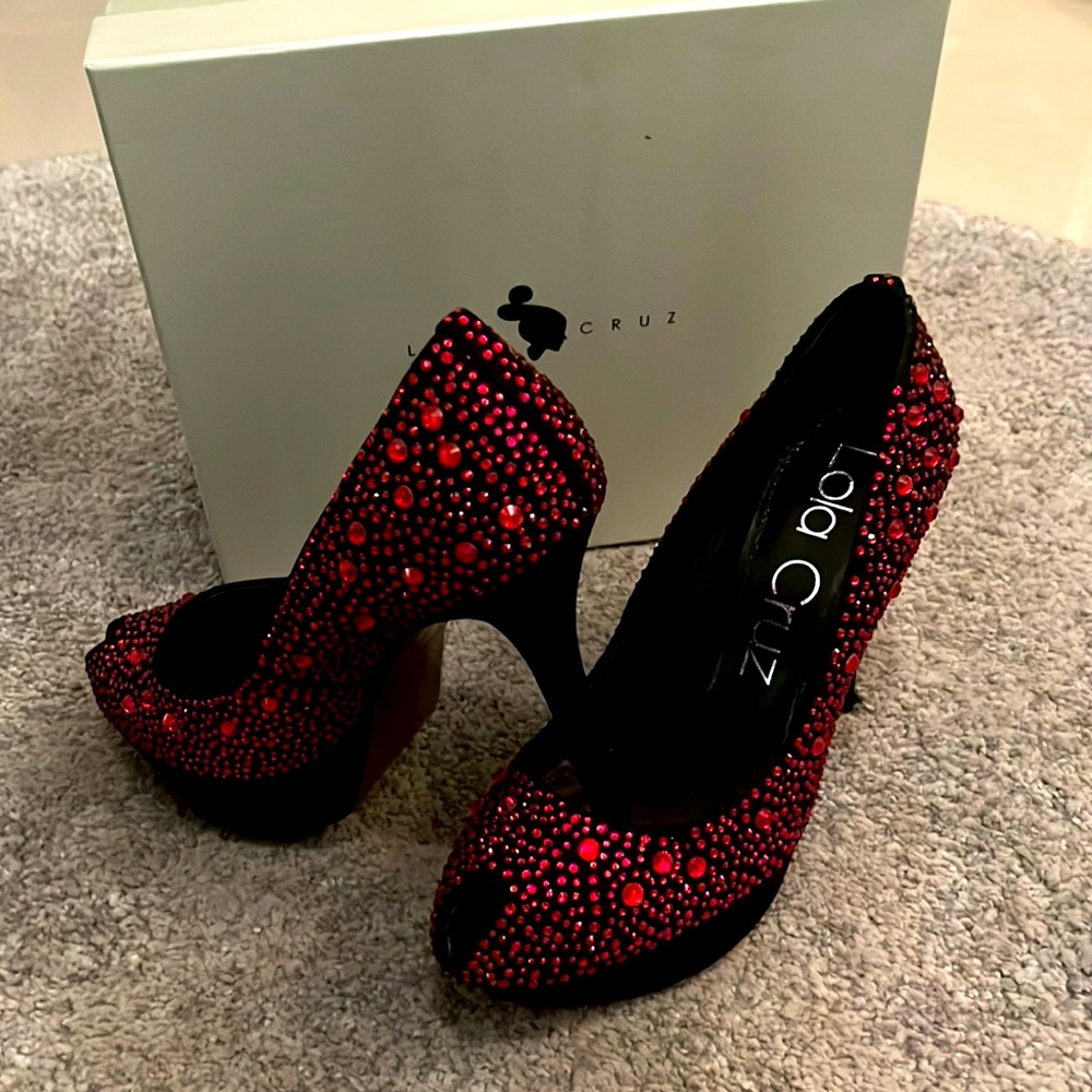 Lola Cruz made in Spain Red Sparkling Heels